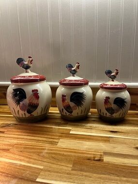 Home Interiors Cream Rooster Ceramic Canister Set with Red Lids